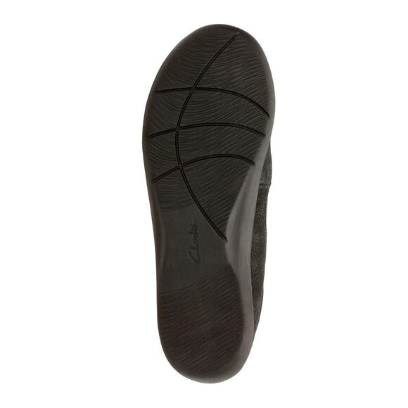 Clarks Women's Sillian Paz Slip on Loafer Black Synthetic Nubuck 8.5W - Picture 3 of 4